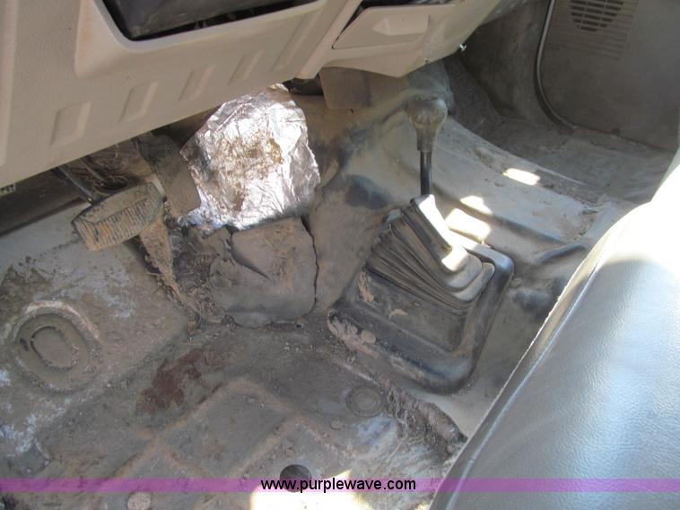 image for item K2205 2008 Ford F550 XL Super Duty SuperCrew flatbed truck