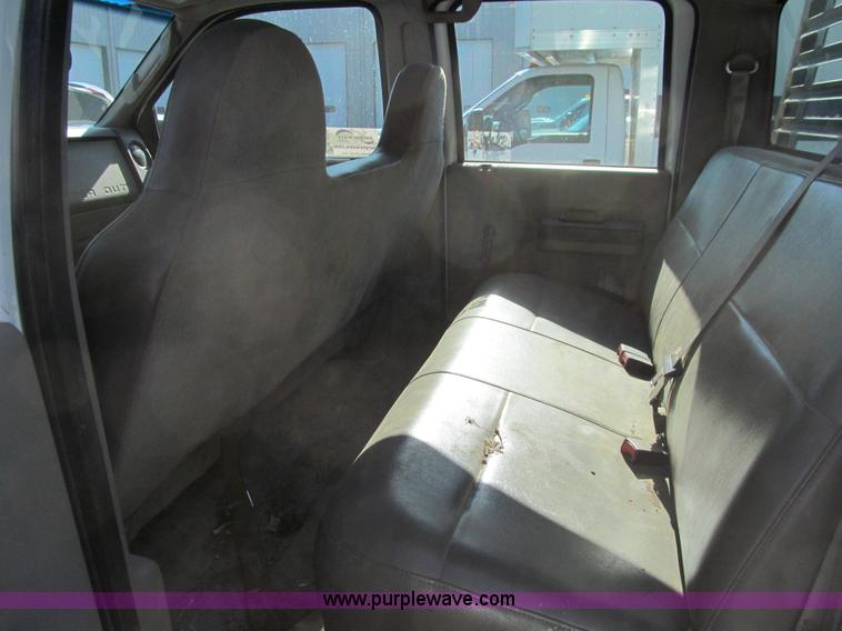 image for item K2205 2008 Ford F550 XL Super Duty SuperCrew flatbed truck