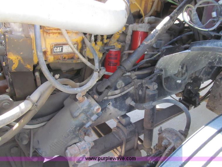 image for item K2206 1997 Ford AT9513 Aeromax 122 dump truck