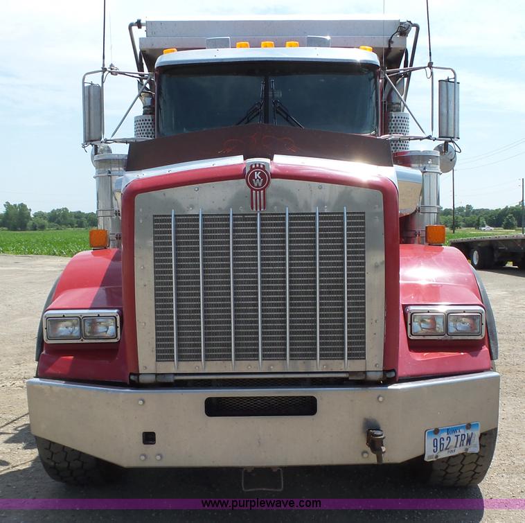 image for item K2207 2007 Kenworth T800 dump truck