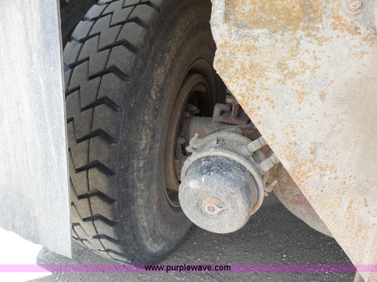 image for item K2207 2007 Kenworth T800 dump truck