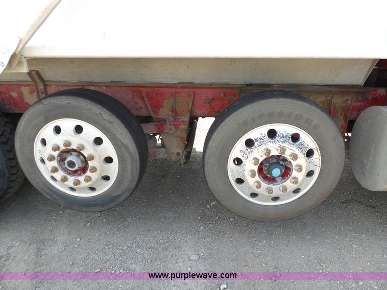 image for item K2207 2007 Kenworth T800 dump truck