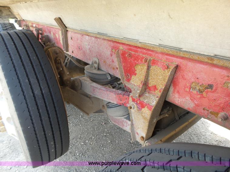 image for item K2207 2007 Kenworth T800 dump truck