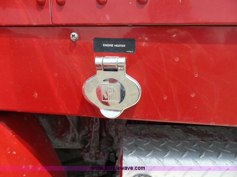 image for item K2207 2007 Kenworth T800 dump truck