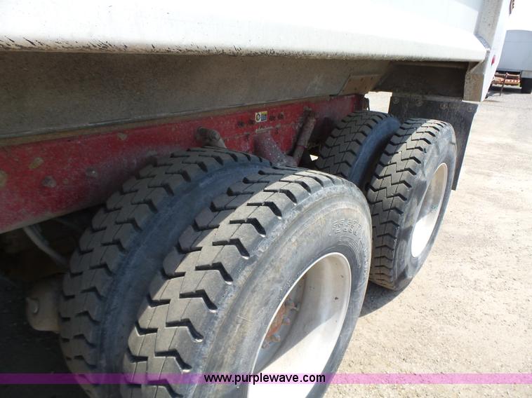 image for item K2207 2007 Kenworth T800 dump truck