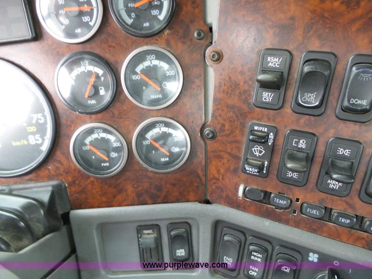 image for item K2234 1999 Freightliner Century Class semi truck