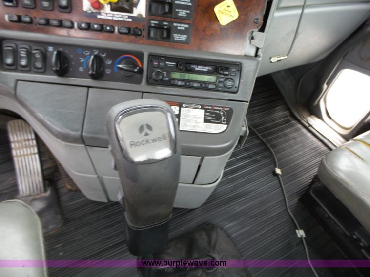 image for item K2234 1999 Freightliner Century Class semi truck