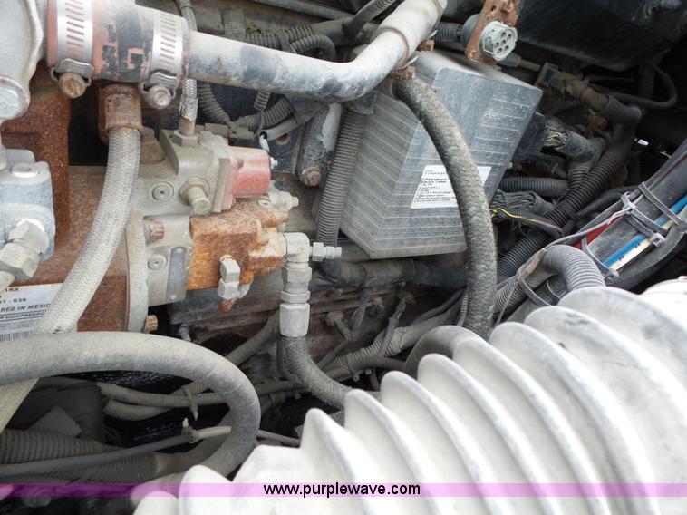 image for item K2234 1999 Freightliner Century Class semi truck