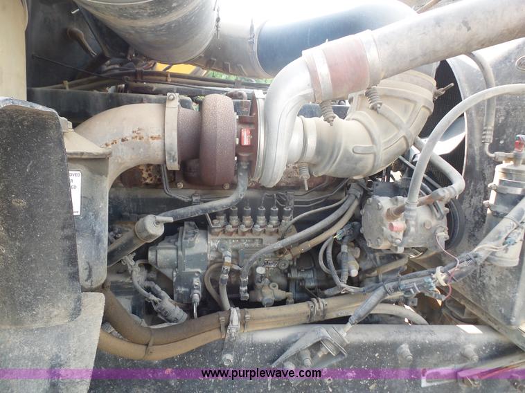 image for item K4623 1998 Mack CH613 tank truck