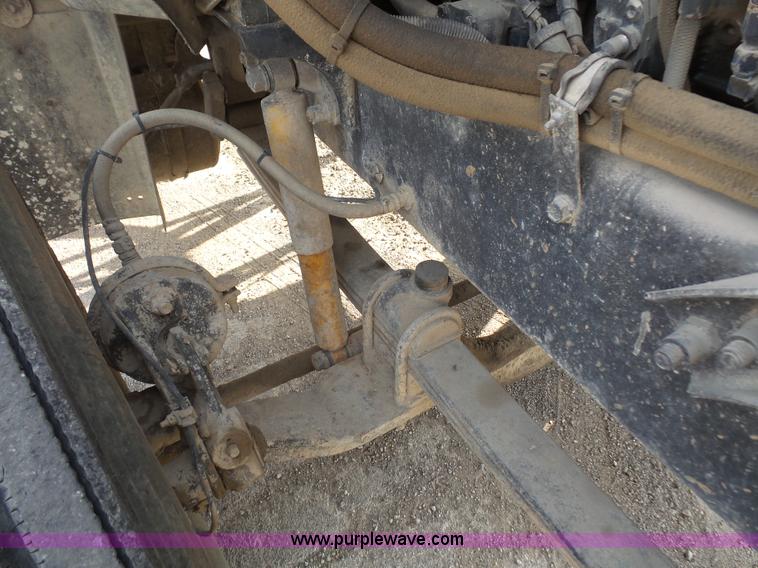 image for item K4623 1998 Mack CH613 tank truck