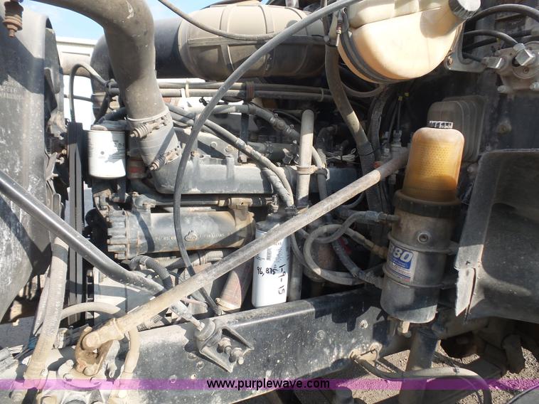 image for item K4623 1998 Mack CH613 tank truck