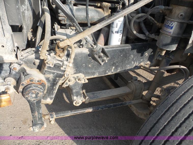 image for item K4623 1998 Mack CH613 tank truck