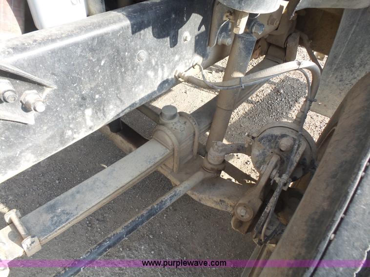 image for item K4623 1998 Mack CH613 tank truck