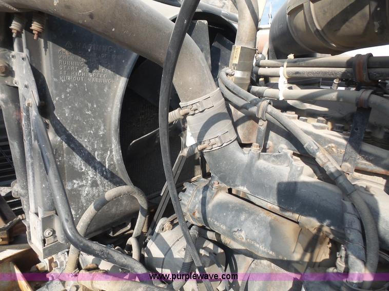 image for item K4623 1998 Mack CH613 tank truck