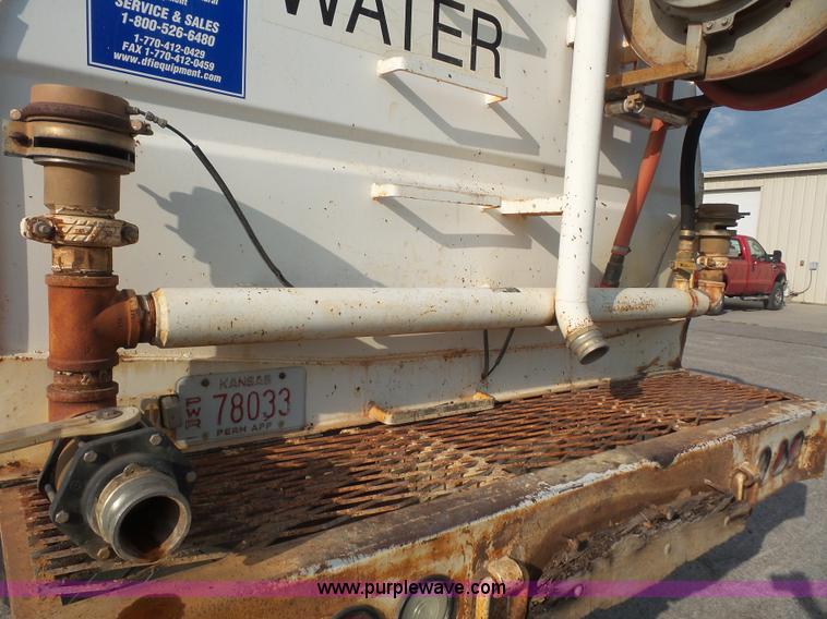 image for item K4623 1998 Mack CH613 tank truck