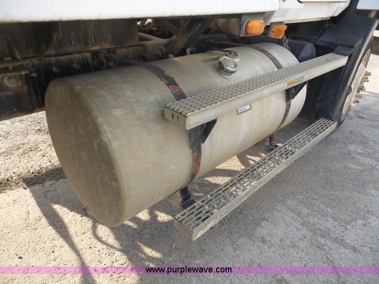 image for item K4623 1998 Mack CH613 tank truck