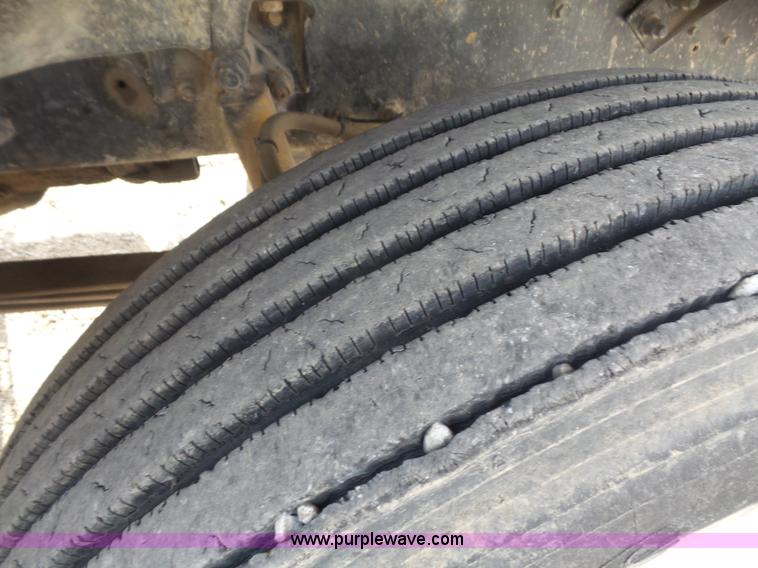 image for item K4623 1998 Mack CH613 tank truck