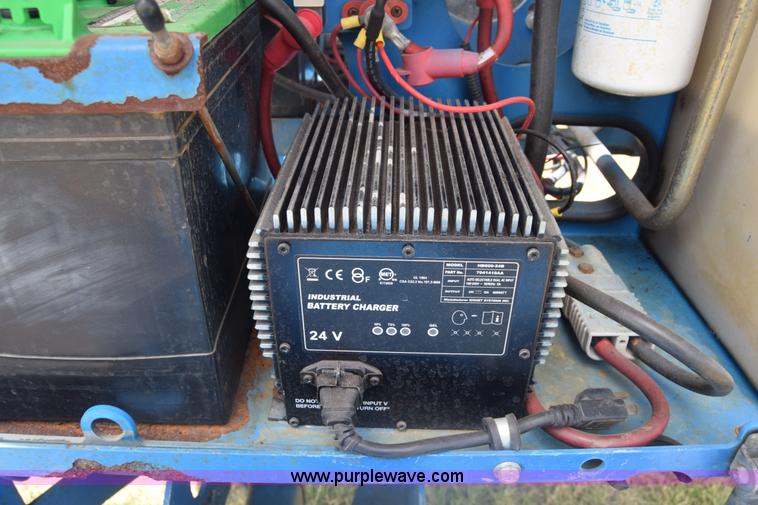 image for item K7268 2008 Genie TZ-50 boom lift