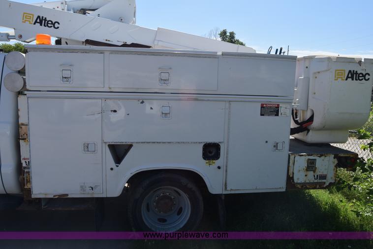 image for item K7278 2007 Ford F550 Super Duty bucket truck