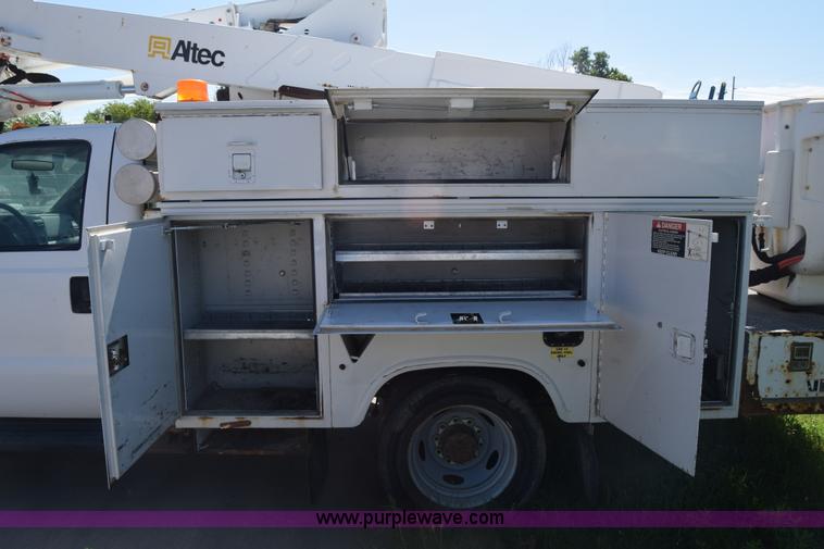 image for item K7278 2007 Ford F550 Super Duty bucket truck