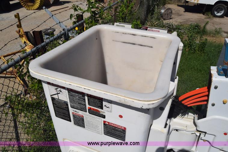 image for item K7278 2007 Ford F550 Super Duty bucket truck