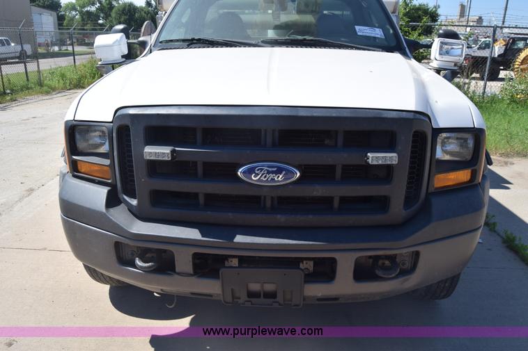 image for item K7278 2007 Ford F550 Super Duty bucket truck