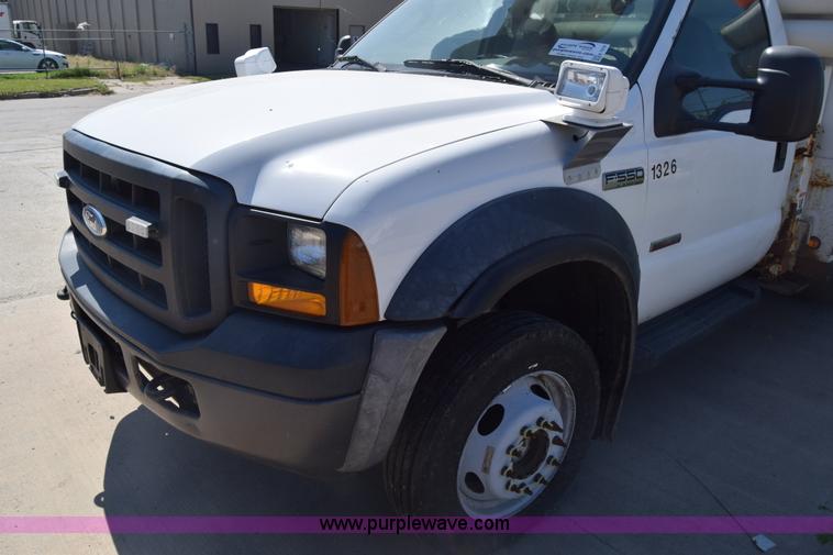 image for item K7278 2007 Ford F550 Super Duty bucket truck