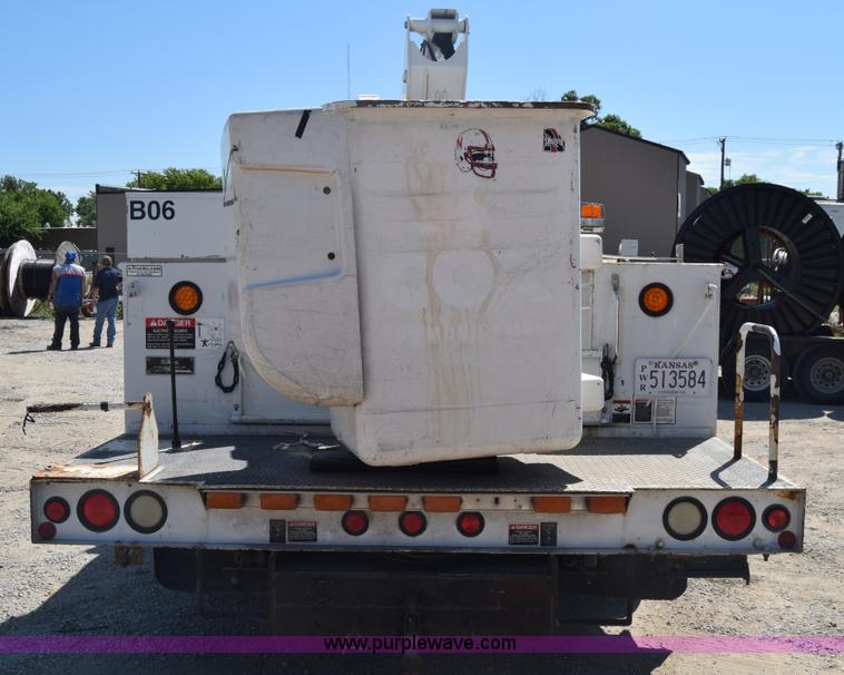 image for item K7279 2004 Ford F550 bucket truck