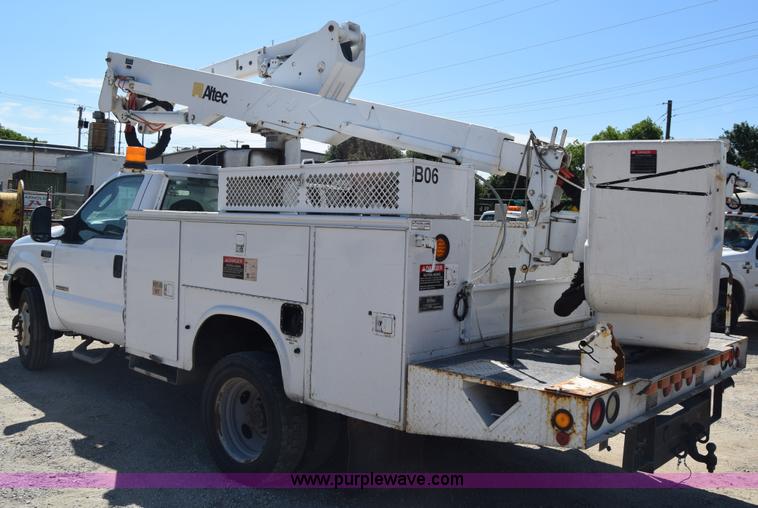 image for item K7279 2004 Ford F550 bucket truck