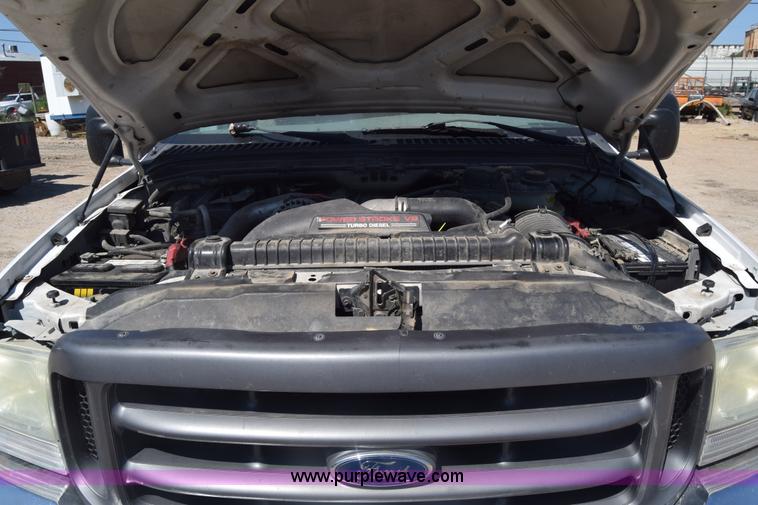 image for item K7279 2004 Ford F550 bucket truck