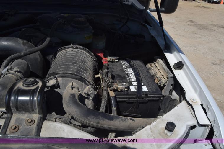 image for item K7279 2004 Ford F550 bucket truck