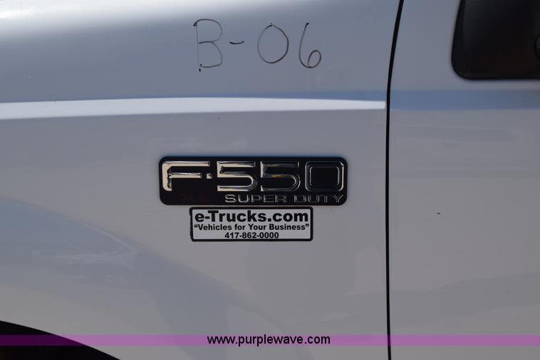 image for item K7279 2004 Ford F550 bucket truck