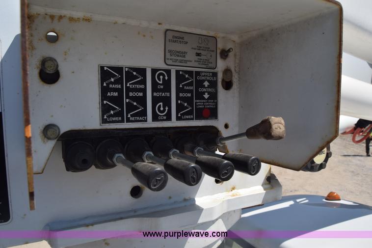 image for item K7279 2004 Ford F550 bucket truck