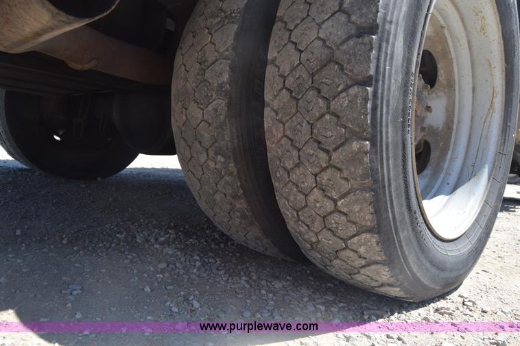 image for item K7279 2004 Ford F550 bucket truck