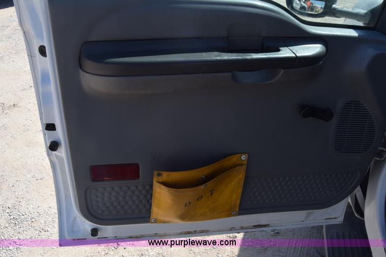 image for item K7281 2003 Ford F550 bucket truck