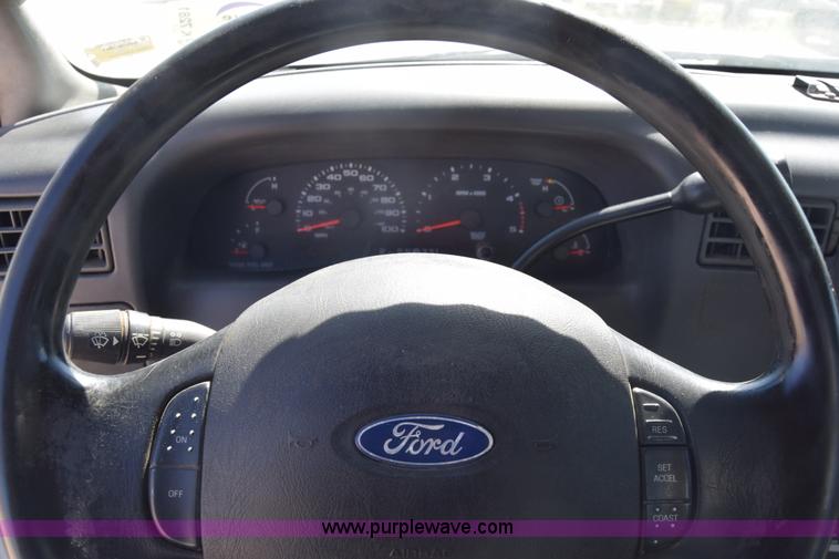 image for item K7281 2003 Ford F550 bucket truck