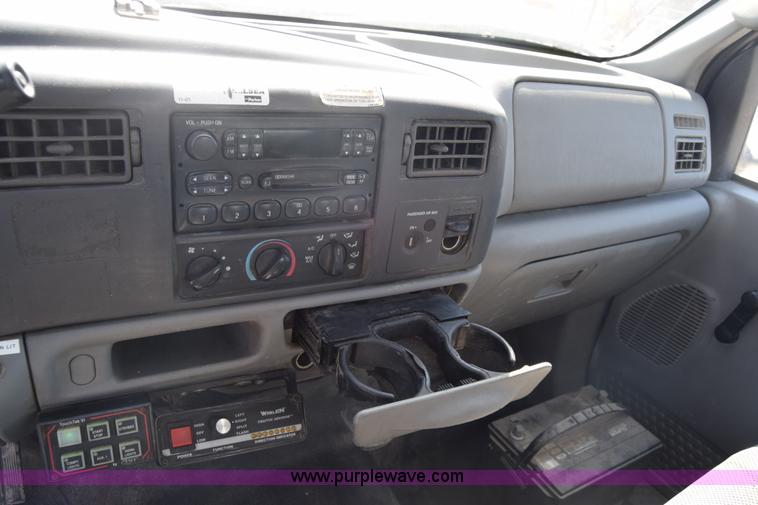 image for item K7281 2003 Ford F550 bucket truck