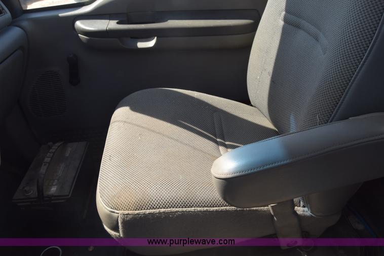 image for item K7281 2003 Ford F550 bucket truck