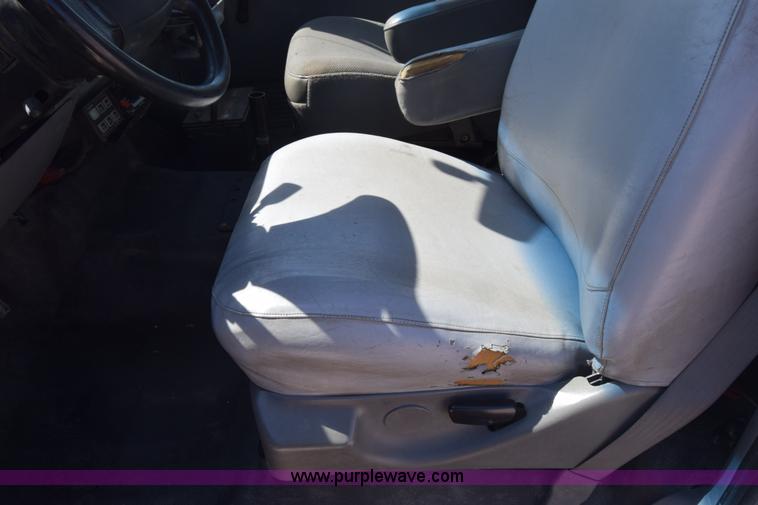 image for item K7281 2003 Ford F550 bucket truck