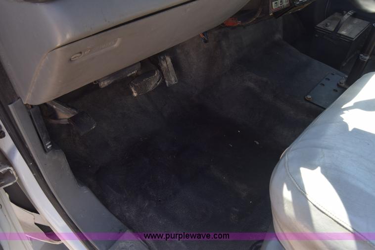 image for item K7281 2003 Ford F550 bucket truck