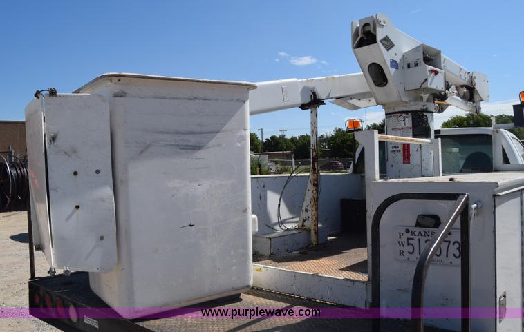 image for item K7281 2003 Ford F550 bucket truck