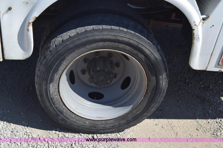 image for item K7281 2003 Ford F550 bucket truck