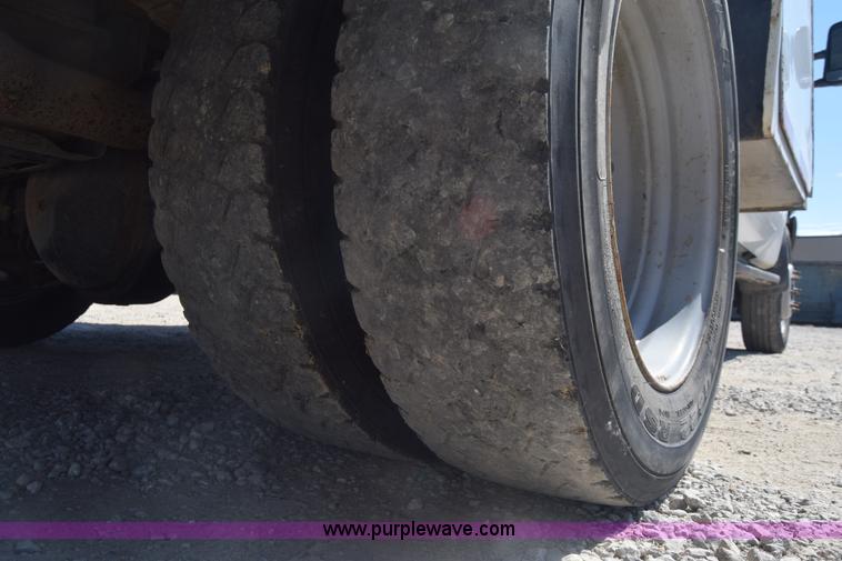 image for item K7281 2003 Ford F550 bucket truck