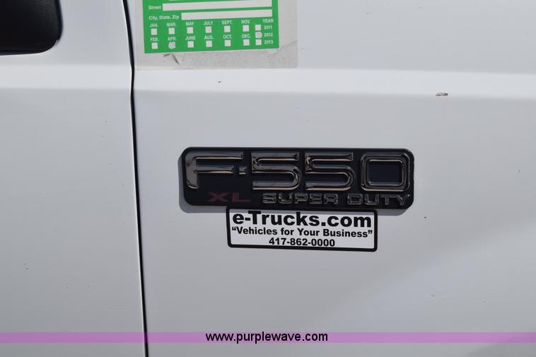 image for item K7281 2003 Ford F550 bucket truck