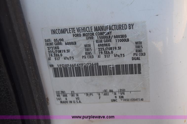 image for item K7282 2000 Ford F450 Super Duty XL bucket truck