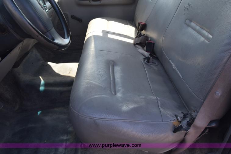 image for item K7282 2000 Ford F450 Super Duty XL bucket truck