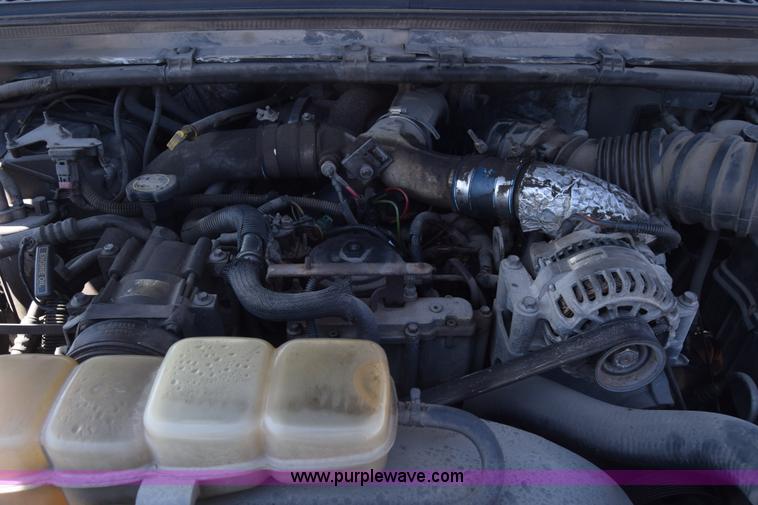 image for item K7282 2000 Ford F450 Super Duty XL bucket truck