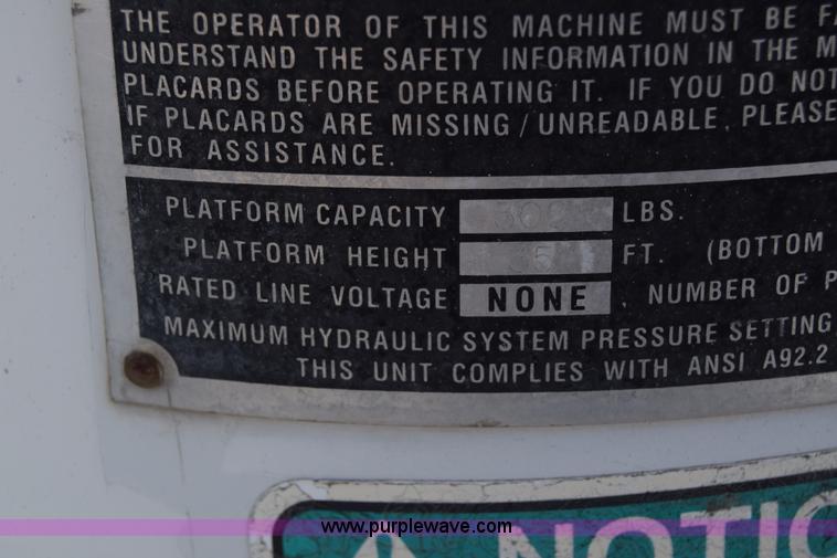 image for item K7282 2000 Ford F450 Super Duty XL bucket truck