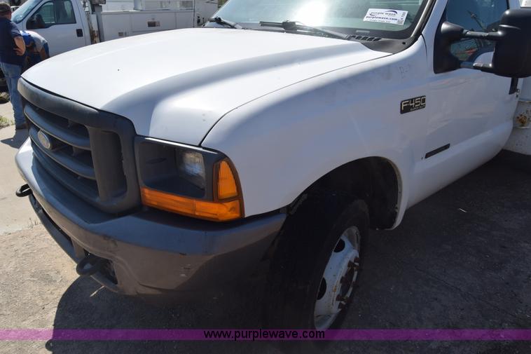 image for item K7282 2000 Ford F450 Super Duty XL bucket truck