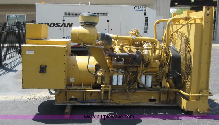 image for item K7899 2000 Caterpillar 3412 SR4B generator